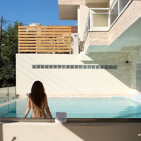 Grand Theoni Boutique & 4* Vasiliki