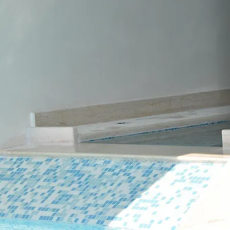 Grand Theoni Boutique & Отель Василики