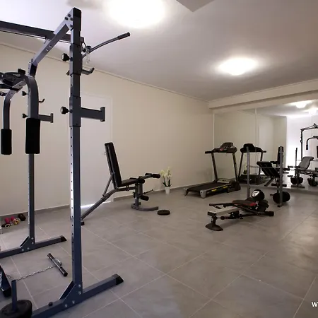 Grand Theoni Boutique & Отель