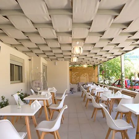 Grand Theoni Boutique & Василики