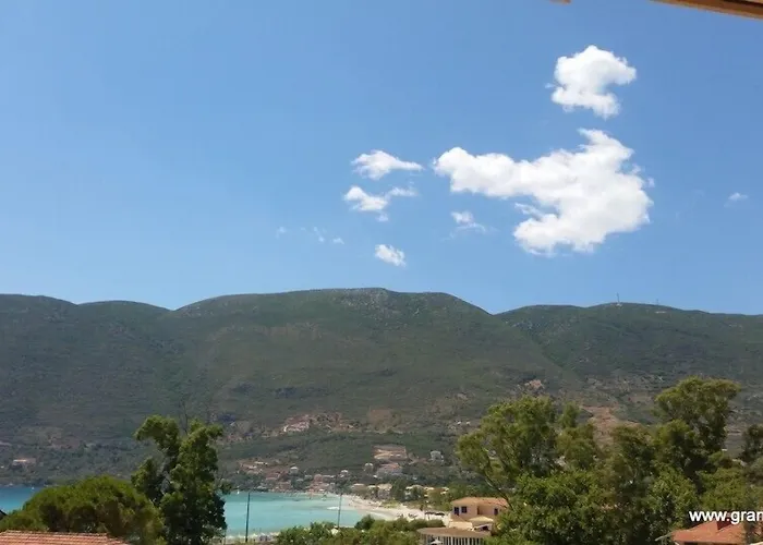 Grand Theoni Boutique & Hotel 4*