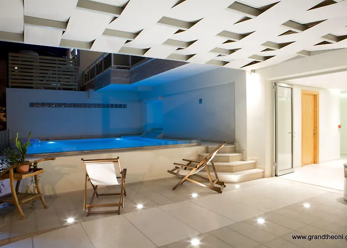 Hotel Grand Theoni Boutique & Vasiliki (Lefkada)