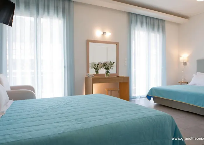 Hotel Grand Theoni Boutique & 4*
