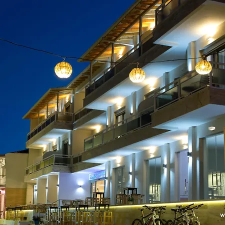 Grand Theoni Boutique & ホテル 4*