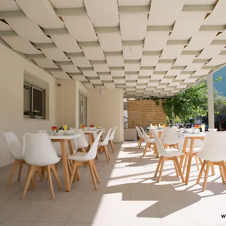 Grand Theoni Boutique & Ξενοδοχείο 4*