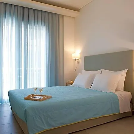 Grand Theoni Boutique & מלון ואסיליקי