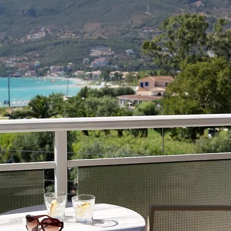 Grand Theoni Boutique & Otel 4*