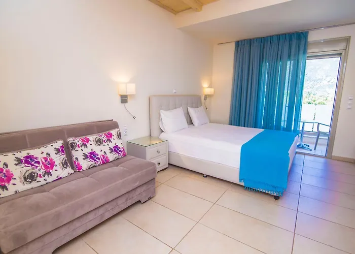 Grand Theoni Boutique & 4*