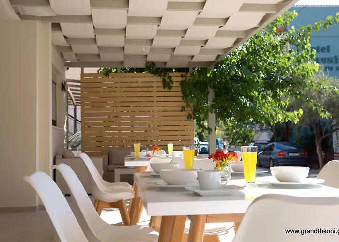 Grand Theoni Boutique & Hotel