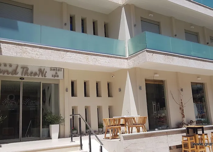 Grand Theoni Boutique & Vasiliki (Lefkada)